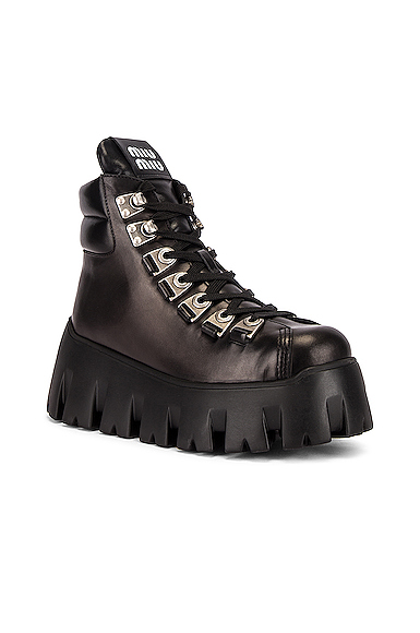 Leather Platform Boots展示图