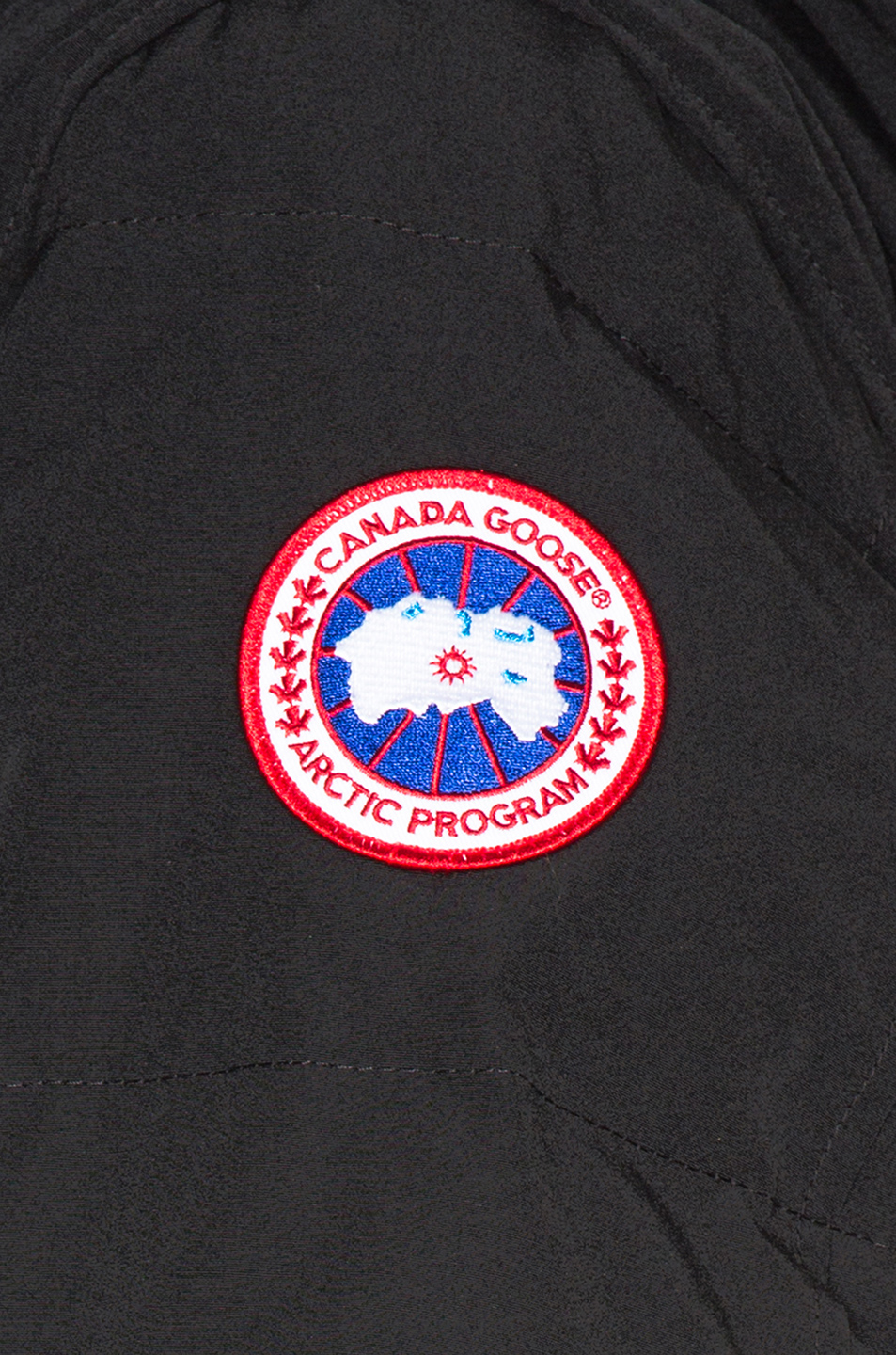 加拿大鹅logo 黑标图片