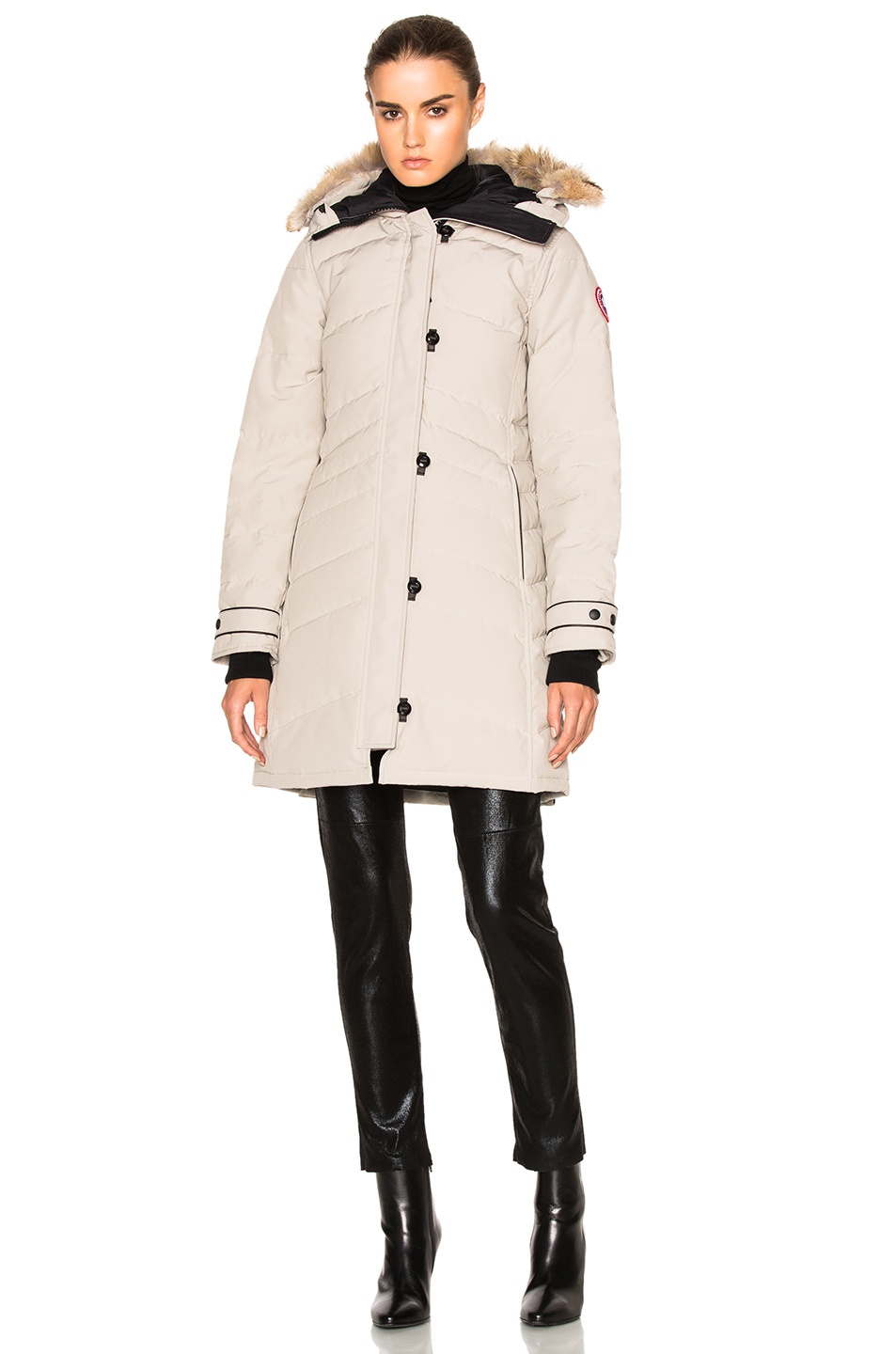 canada goose lorette 郊狼皮派克大衣 – limestone | fwrd