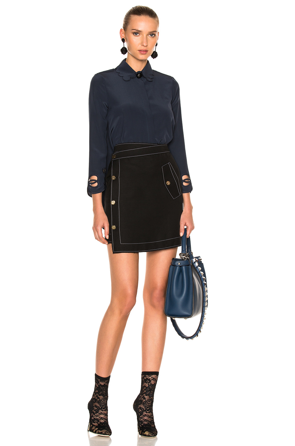 后身系带女衬衫