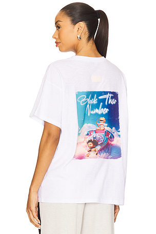 BLOCK THEIR NUMBER 그래픽 티셔츠 Boys Lie