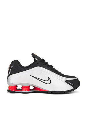 Shox R4 Sneakers Nike