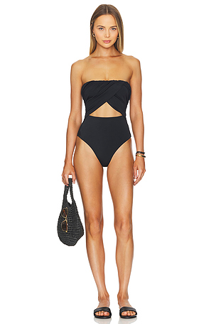 Audrey One Piece onia